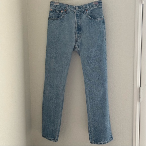 Vintage Levi’s High-Waisted Button Up Jeans Size 28 - Picture 5 of 7